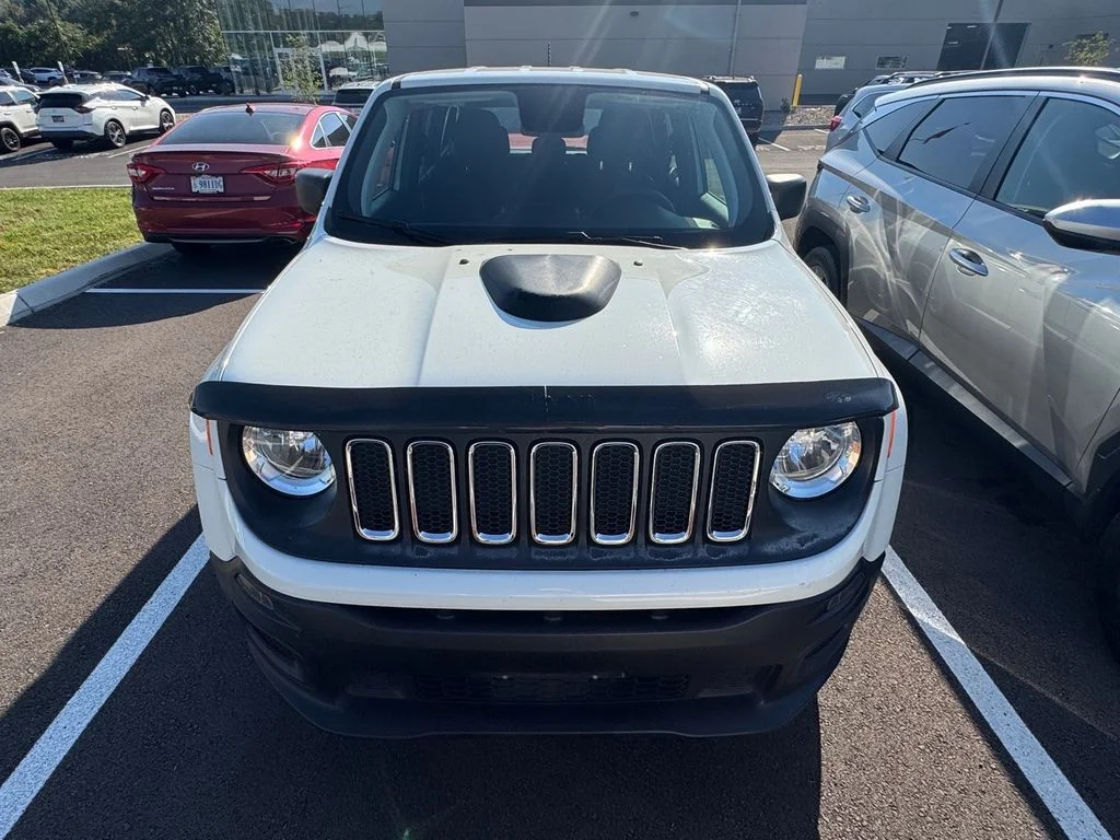 Used 2018 White Jeep Sport image 6