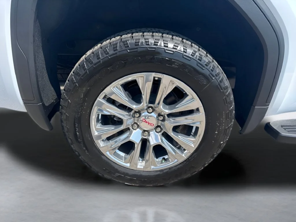 New 2026 Glacier White Tricoat GMC Denali image 38