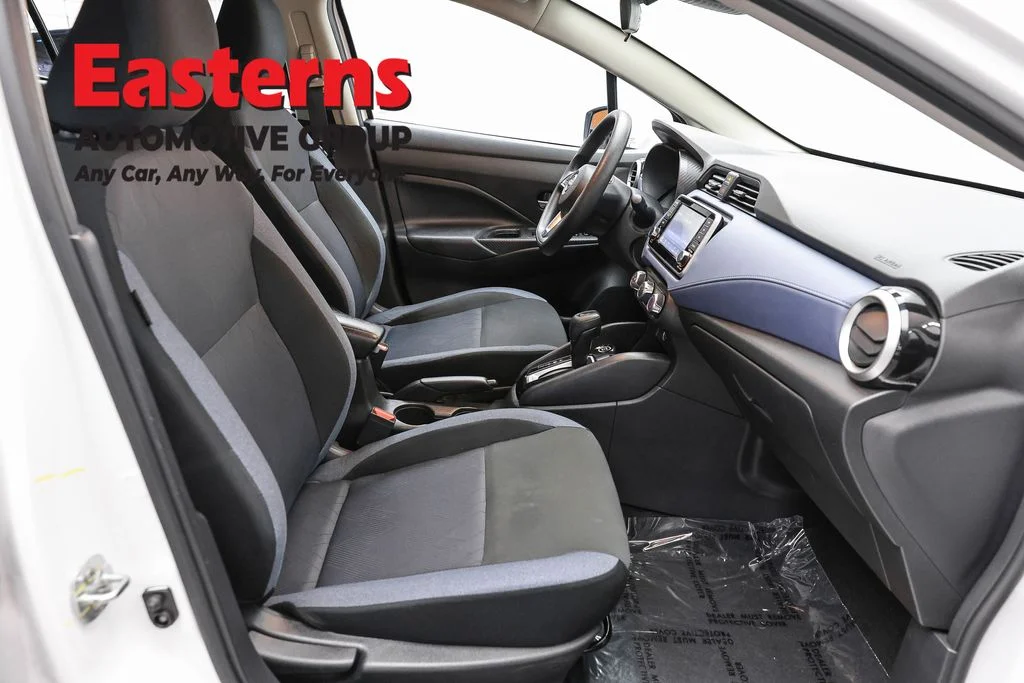 Used 2024 White Nissan 1.6 SV image 24