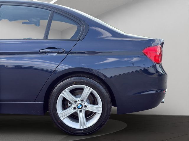 Used 2013 Blue BMW 328i xDrive image 25