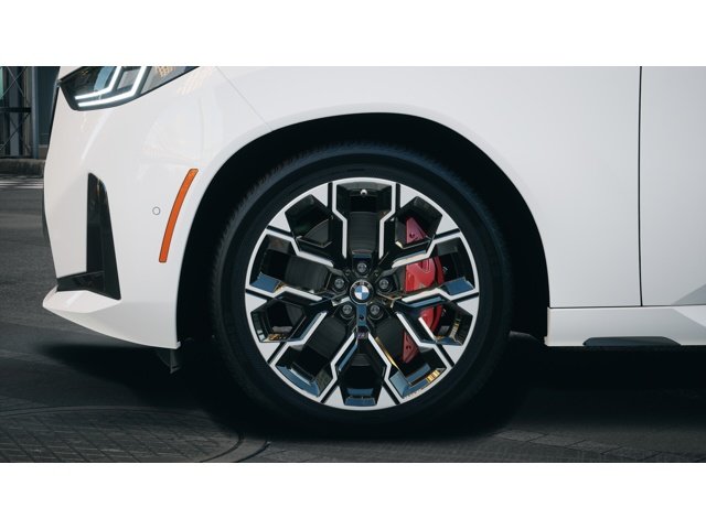 New 2026 Alpine White BMW M50 xDrive image 7