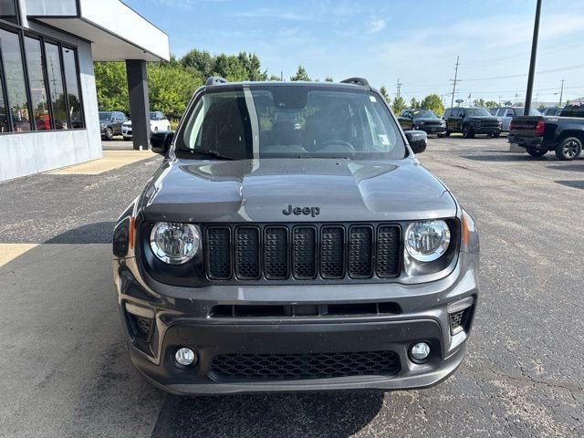 Used 2023 Gray Jeep Altitude image 8