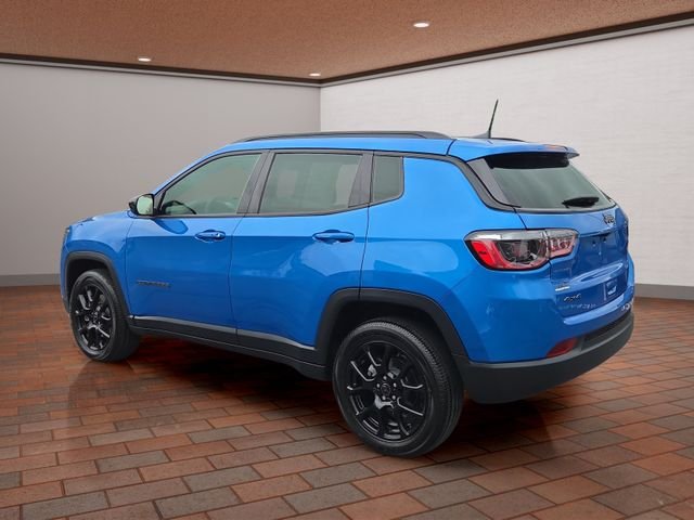 Used 2026 Blue Jeep Latitude image 28