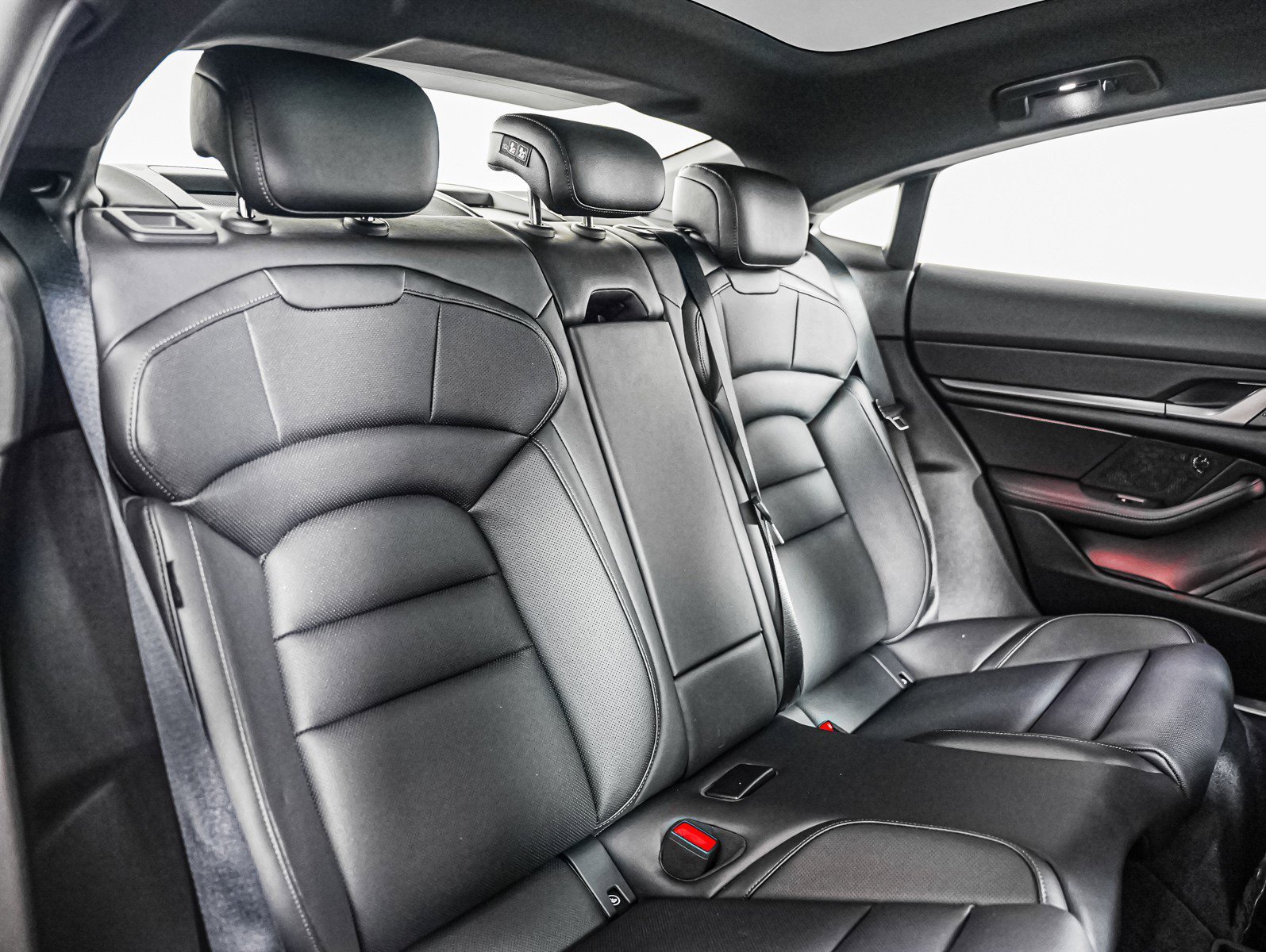 Certified Used 2025 Black Porsche  image 6