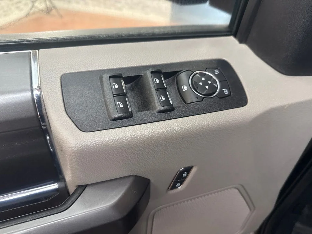 Used 2019 Gray Ford XLT image 22