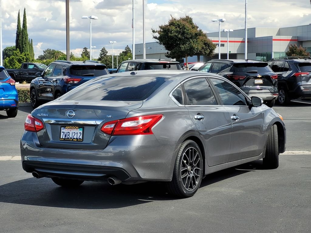Used 2017 Gray Nissan 2.5 SL image 4