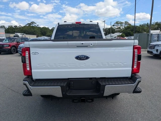 New 2026 Oxford White Ford F-250® Lariat® image 5