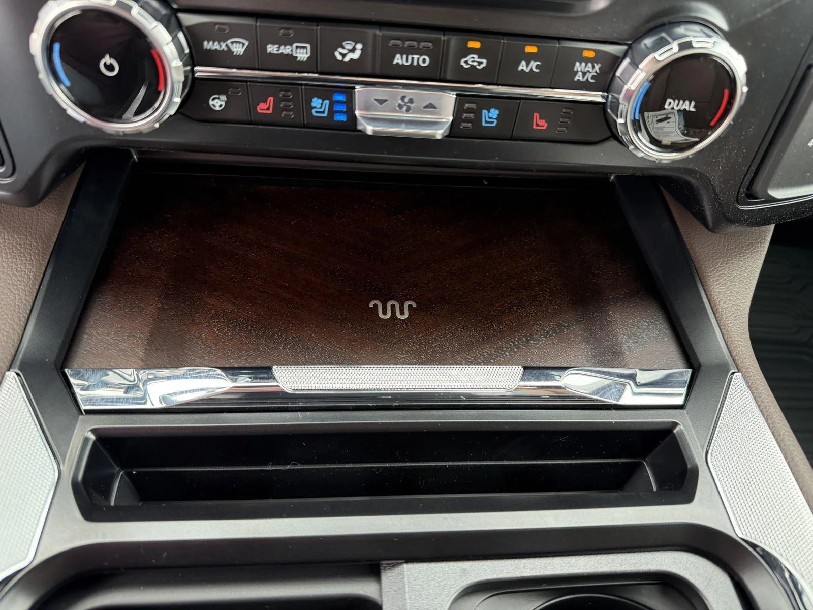 New 2026 Agate Black Metallic Ford F-250® King Ranch® image 24