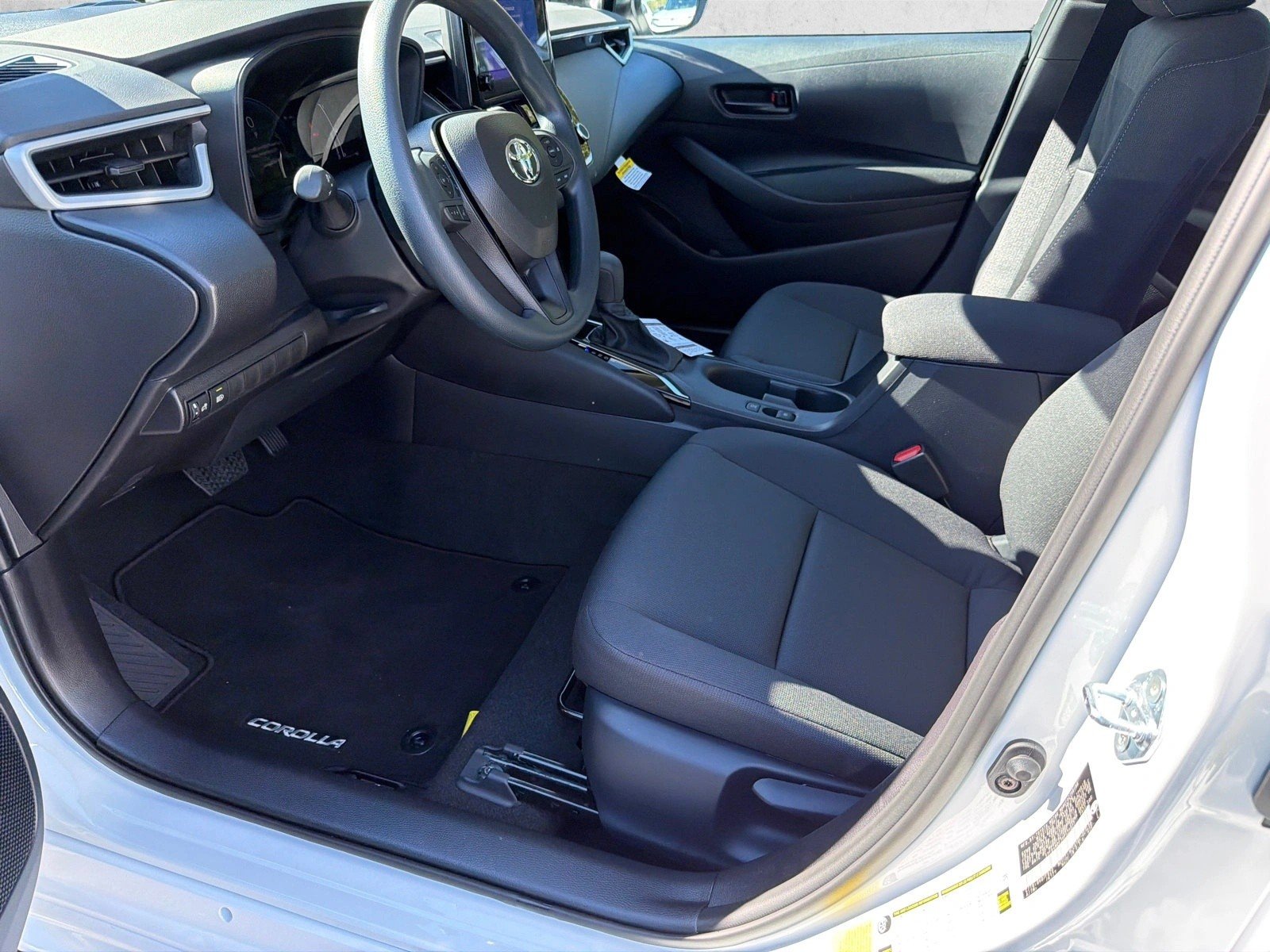 New 2027 Ice Cap Toyota LE image 9