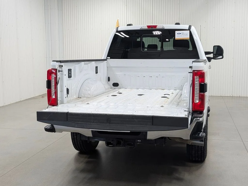Certified Used 2024 Oxford White Ford Lariat image 27