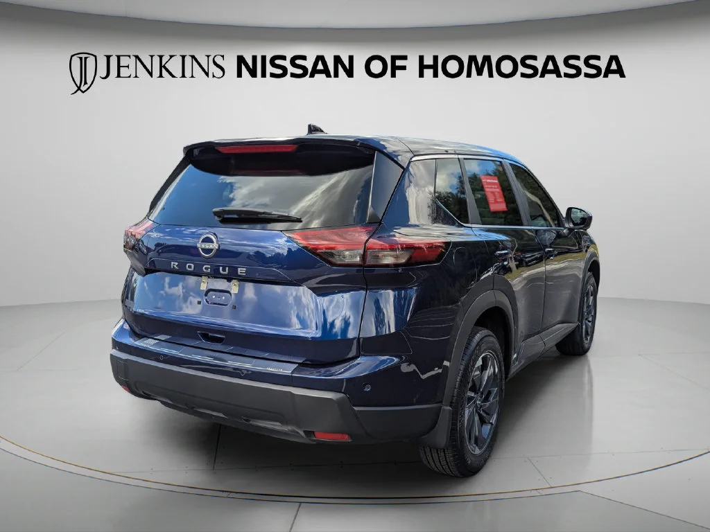 Used 2025 Blue Nissan SV image 6