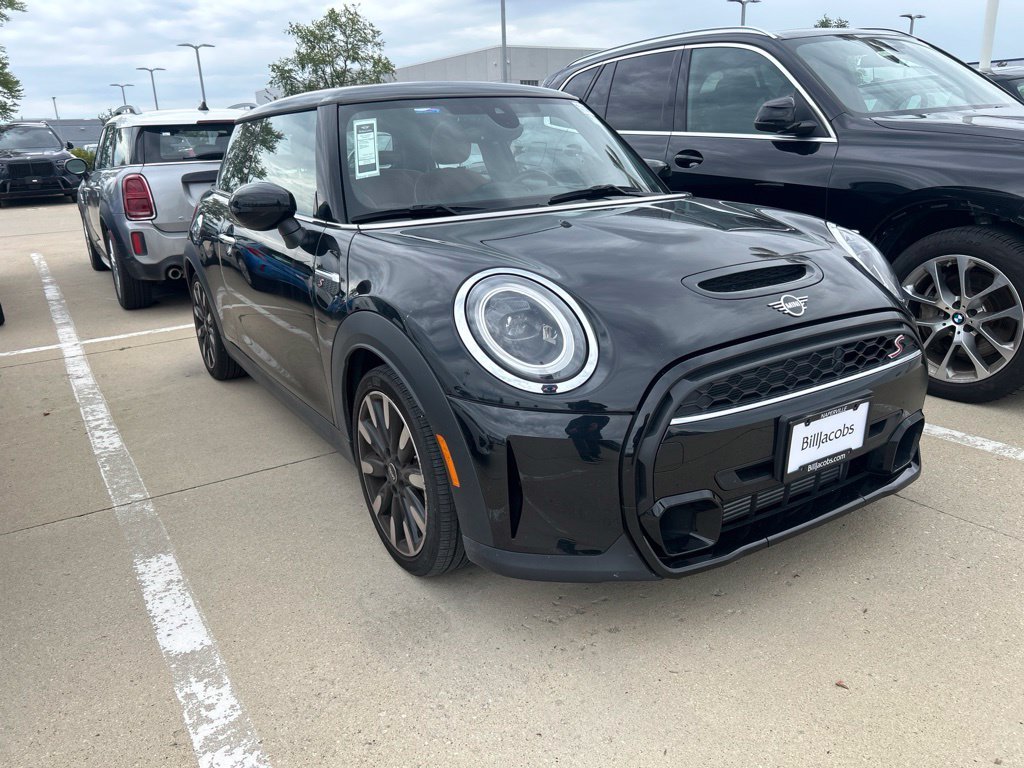 Certified Used 2024 Midnight Black MINI Iconic image 12
