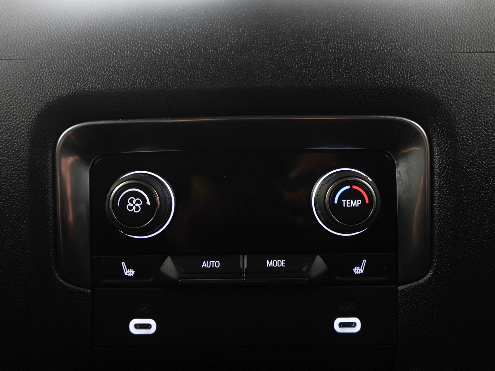 2024 Chevrolet Tahoe Premier - Photo 15