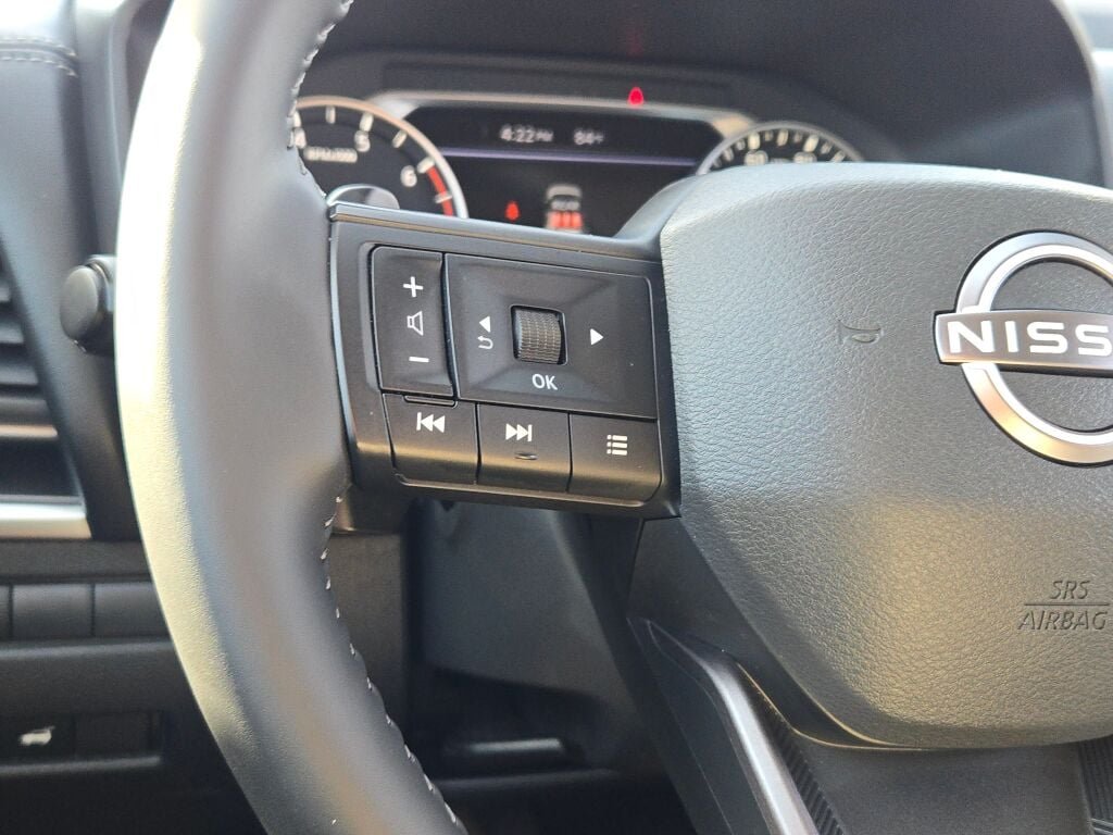 2025 Nissan Rogue SV - Photo 28