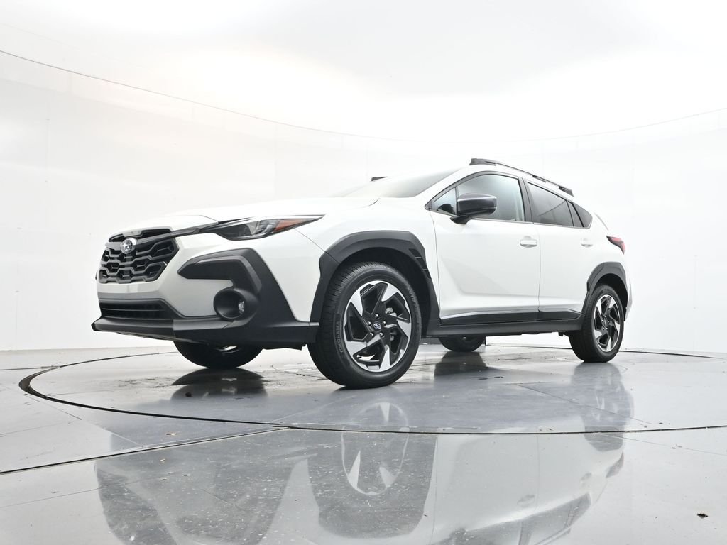 Used 2025 Crystal White Pearl Subaru Limited image 31