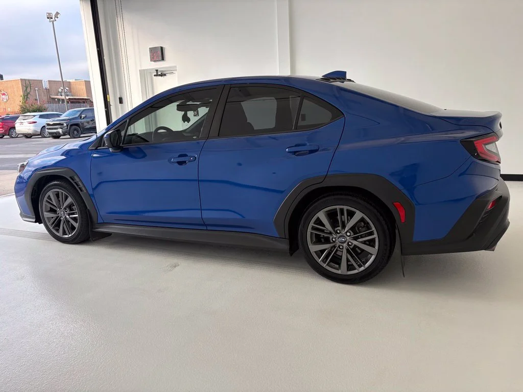 Used 2022 Blue Subaru Base image 15