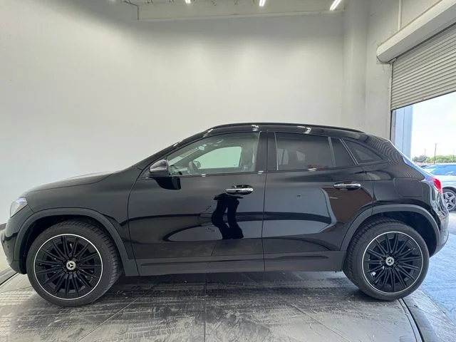 New 2026 Black Mercedes-Benz GLA 250 image 15