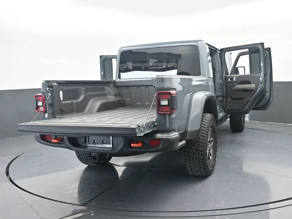 Used 2026 Anvil Clearcoat Jeep Mojave X image 81