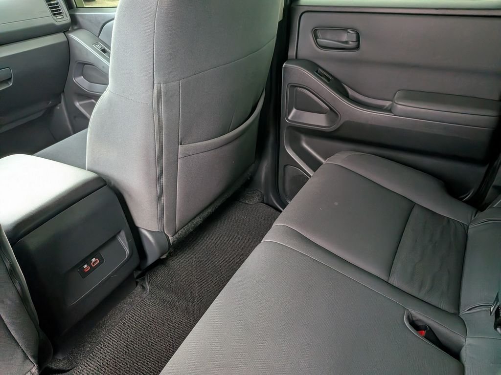 Used 2022 Red Nissan S image 35