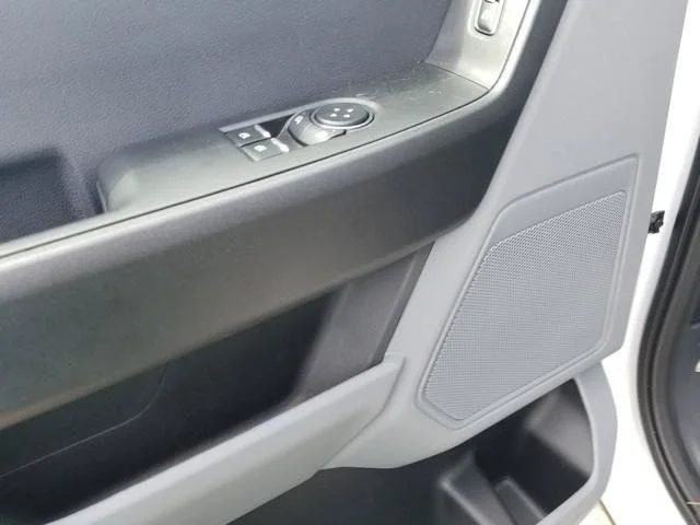 New 2026 Oxford White Ford F-550® XL image 17