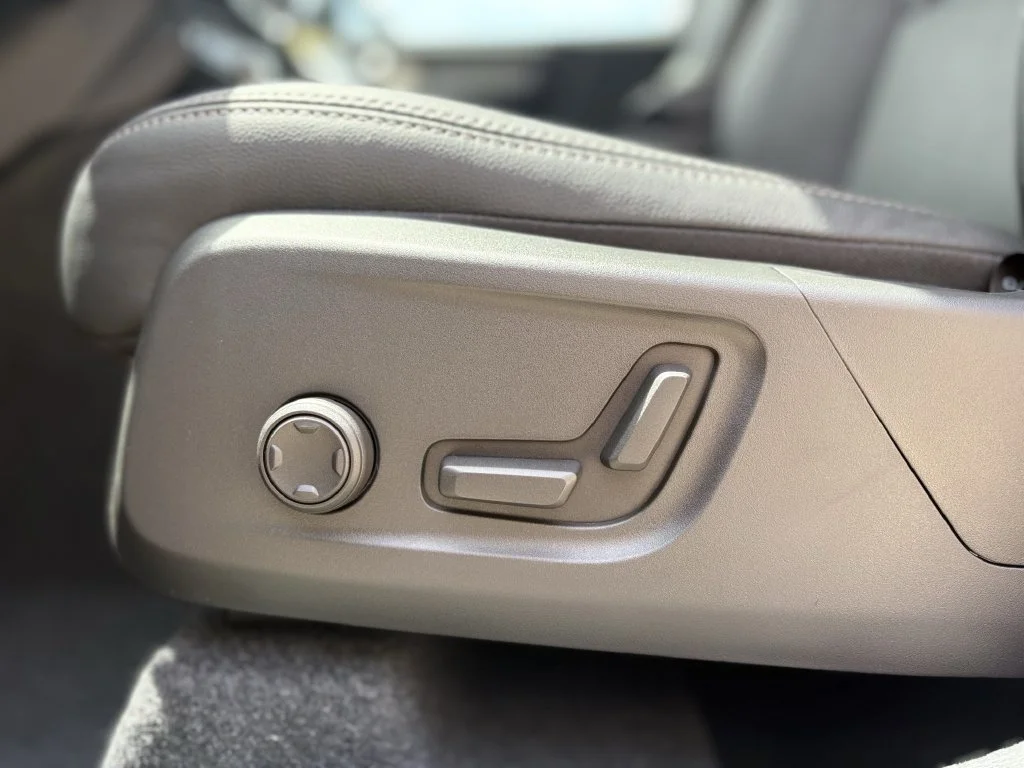 New 2026 Aurora Silver Volvo Core image 13