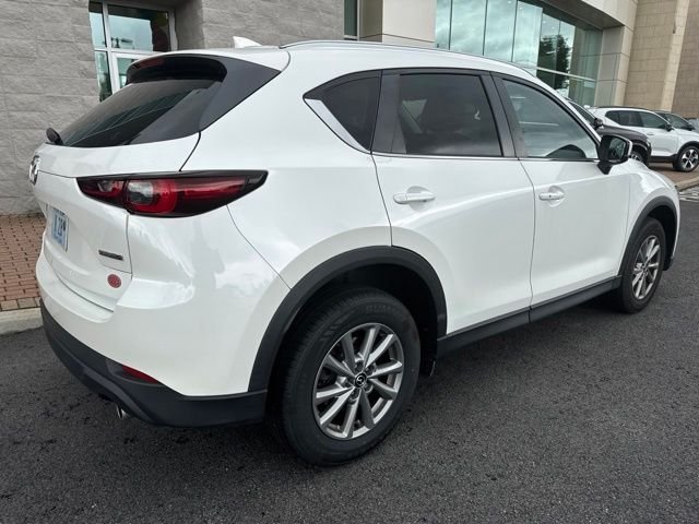 Used 2022 White Mazda 2.5 S Preferred Package image 5