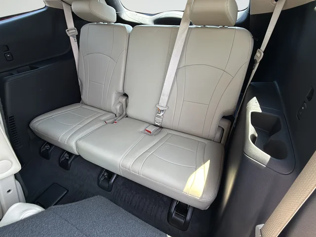 Used 2020 Red Buick Essence image 40