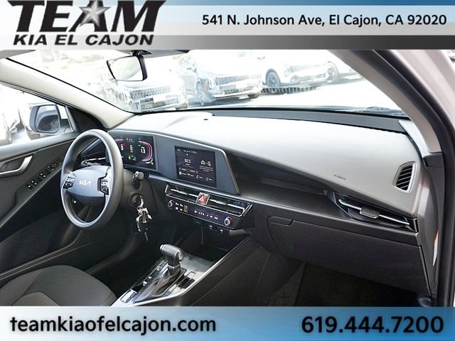 Used 2024 White Kia LX image 10