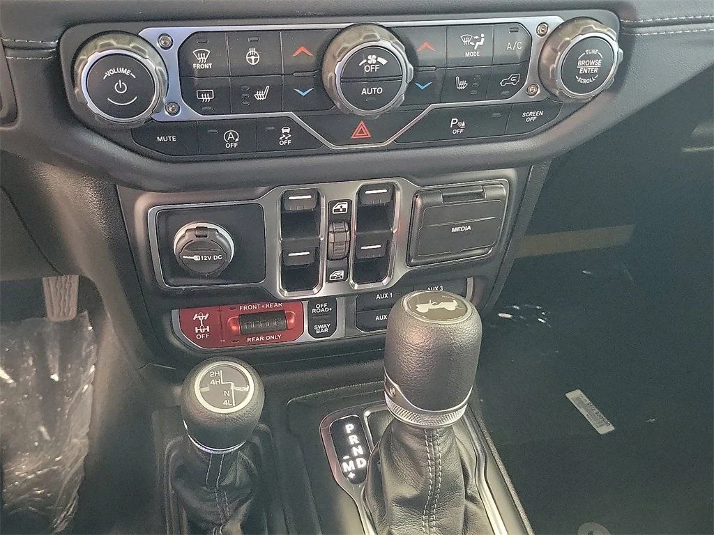 2025 Jeep Wrangler 4-Door Rubicon - Photo 8