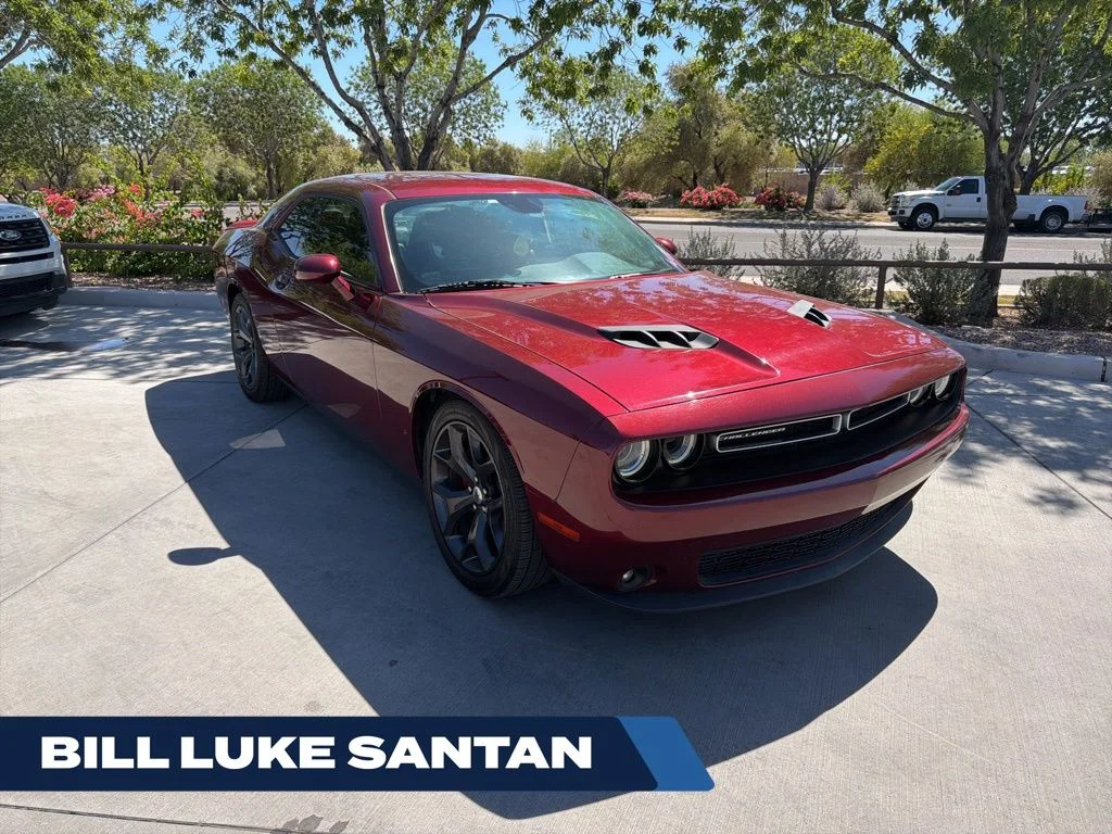 2018 Dodge Challenger SXT Plus's photo