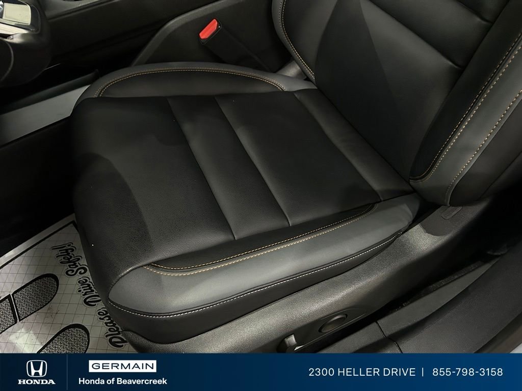 Used 2025 Mercury Silver Metallic Honda Touring image 19