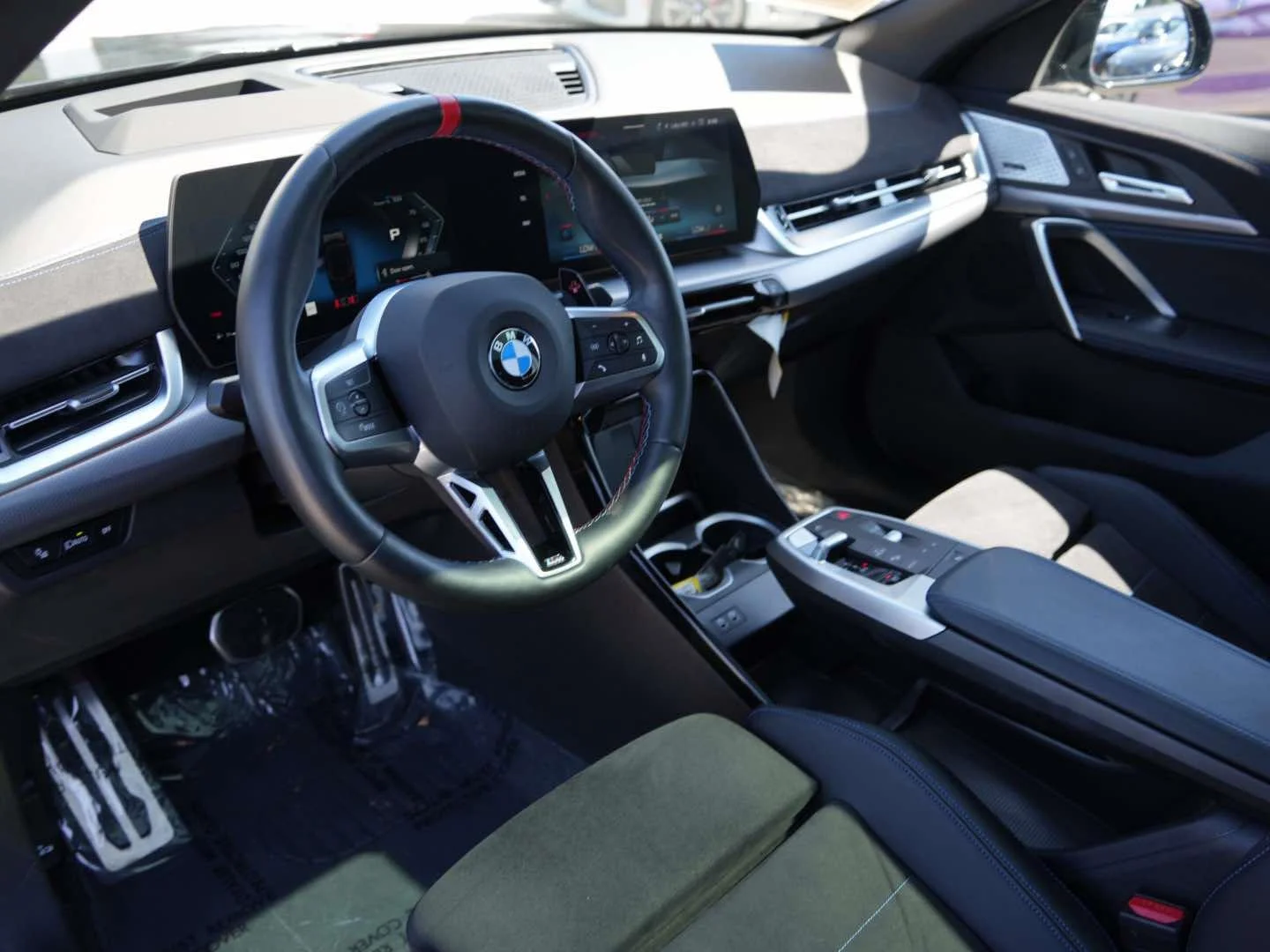 Used 2025 Black Sapphire Metallic BMW M35i Sports Activity Coupe image 13