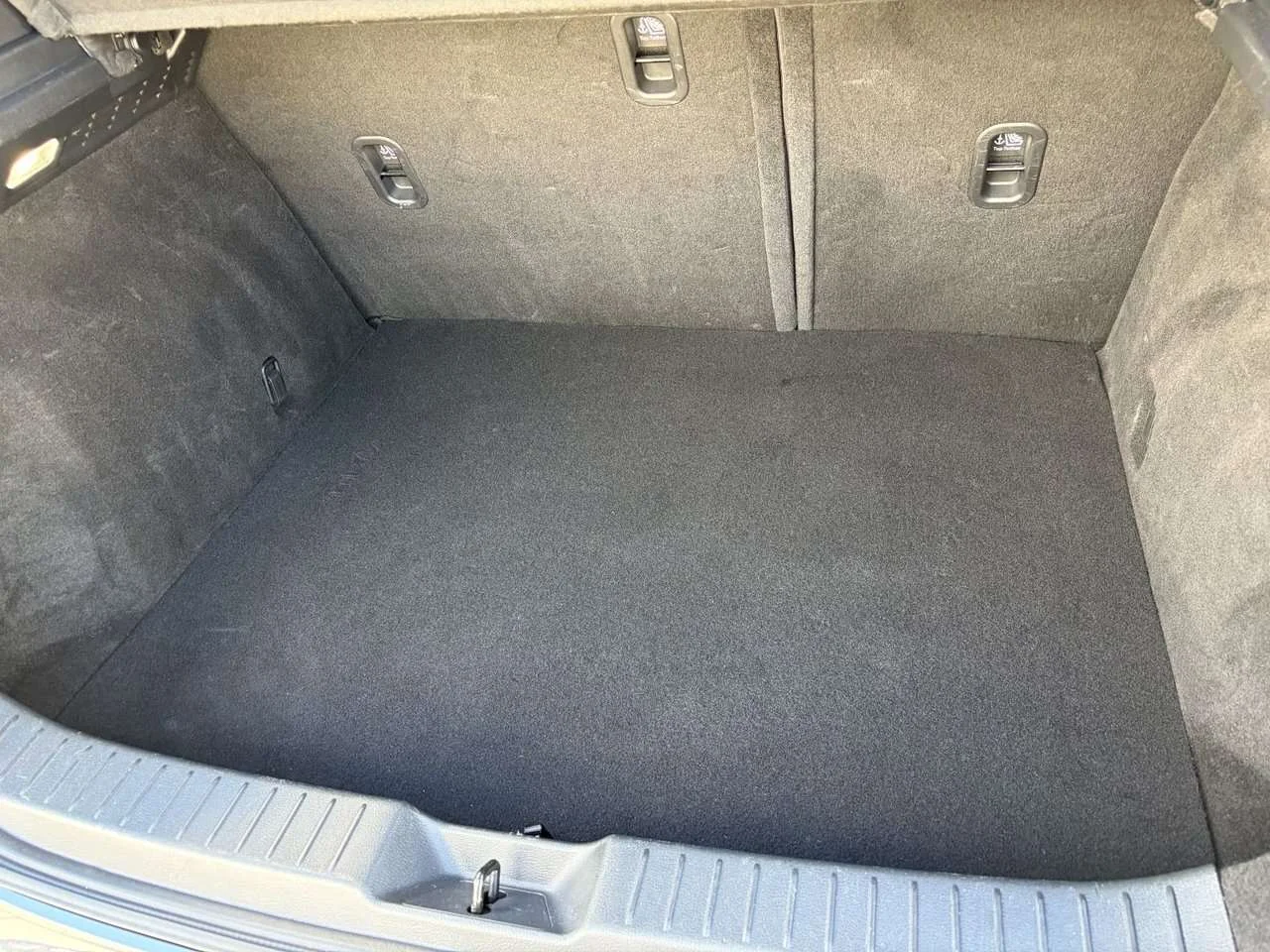 Used 2023  Mazda GS image 12
