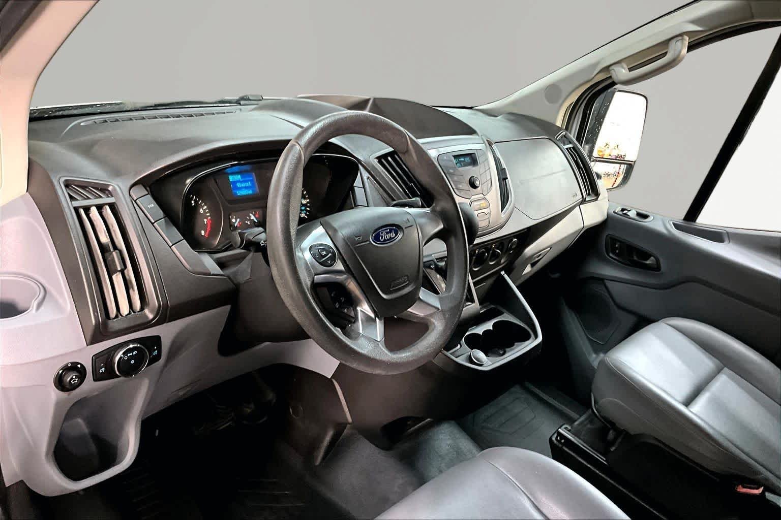 Used 2018 Oxford White Ford  image 18