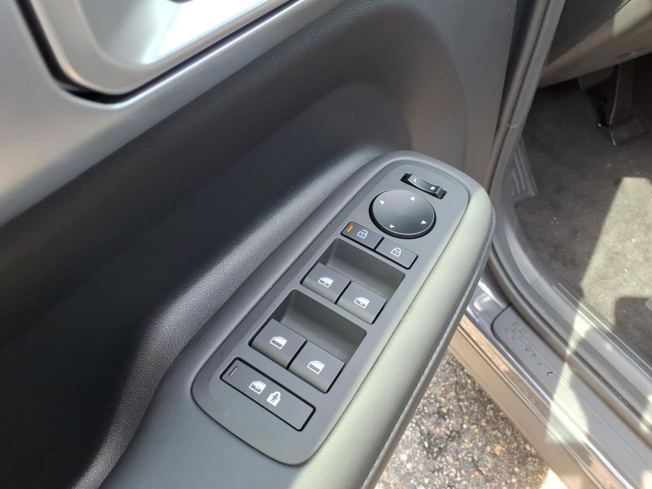 New 2026 Ecotronic Gray Hyundai SEL image 25
