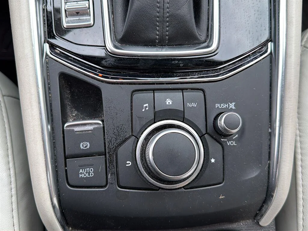 Used 2020 Deep Crystal Blue Mica Mazda Grand Touring image 18