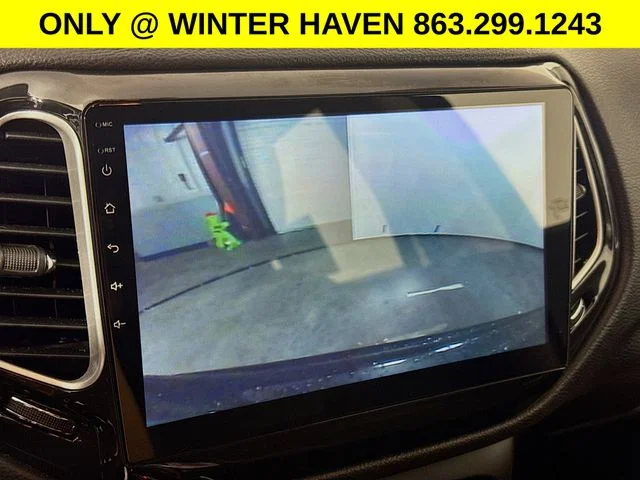Used 2019 Black Jeep Latitude image 14