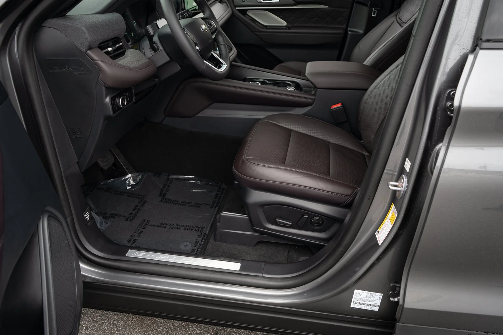 New 2027 Carbonized Gray Metallic Ford Platinum™ image 32