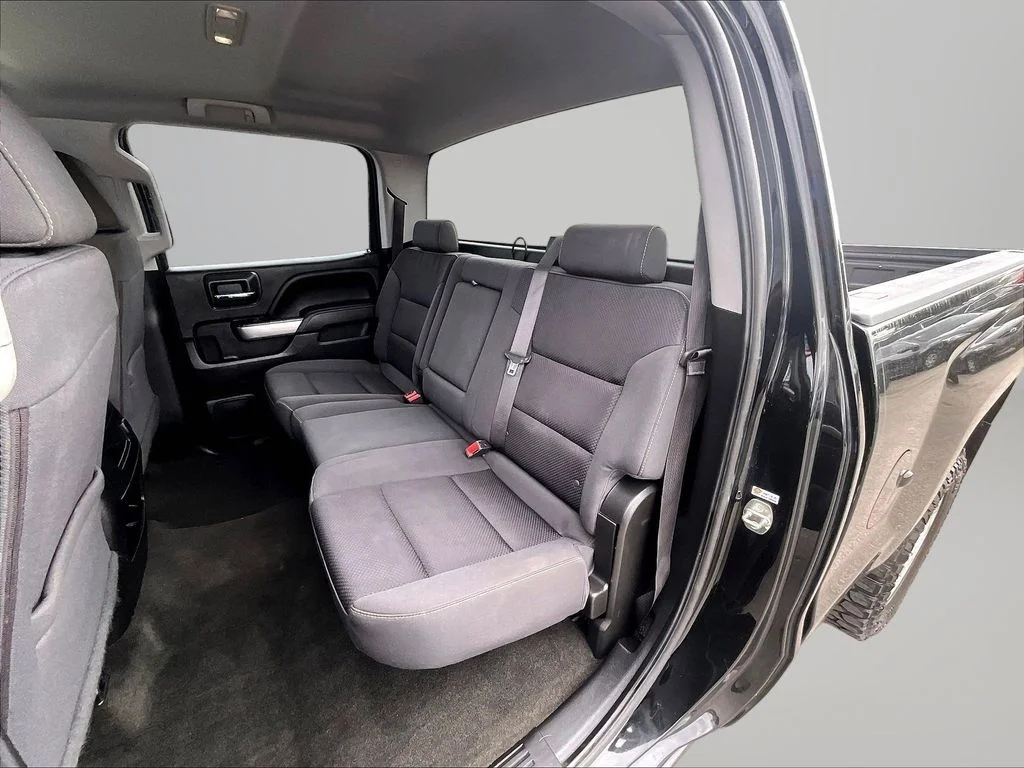 Used 2018 Black Chevrolet LT image 26