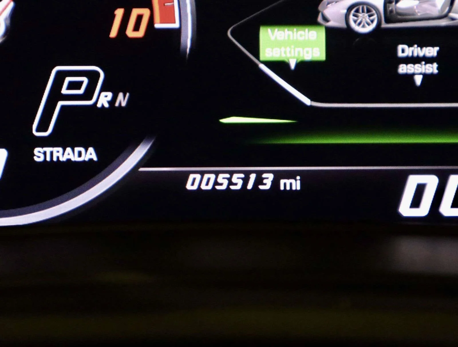 Used 2018 Verde Mantis Pearl Effect Lamborghini  image 36