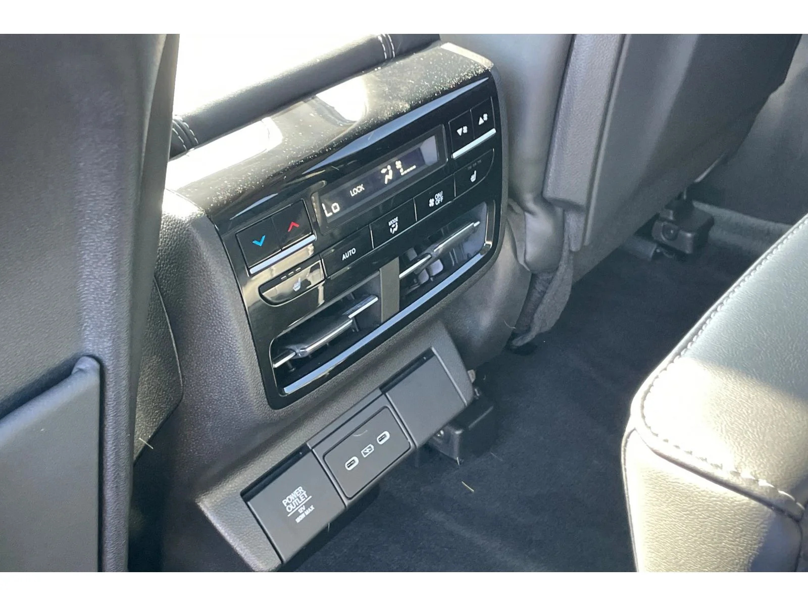 Used 2026 Solar Silver Metallic Acura w/Advance Package image 44