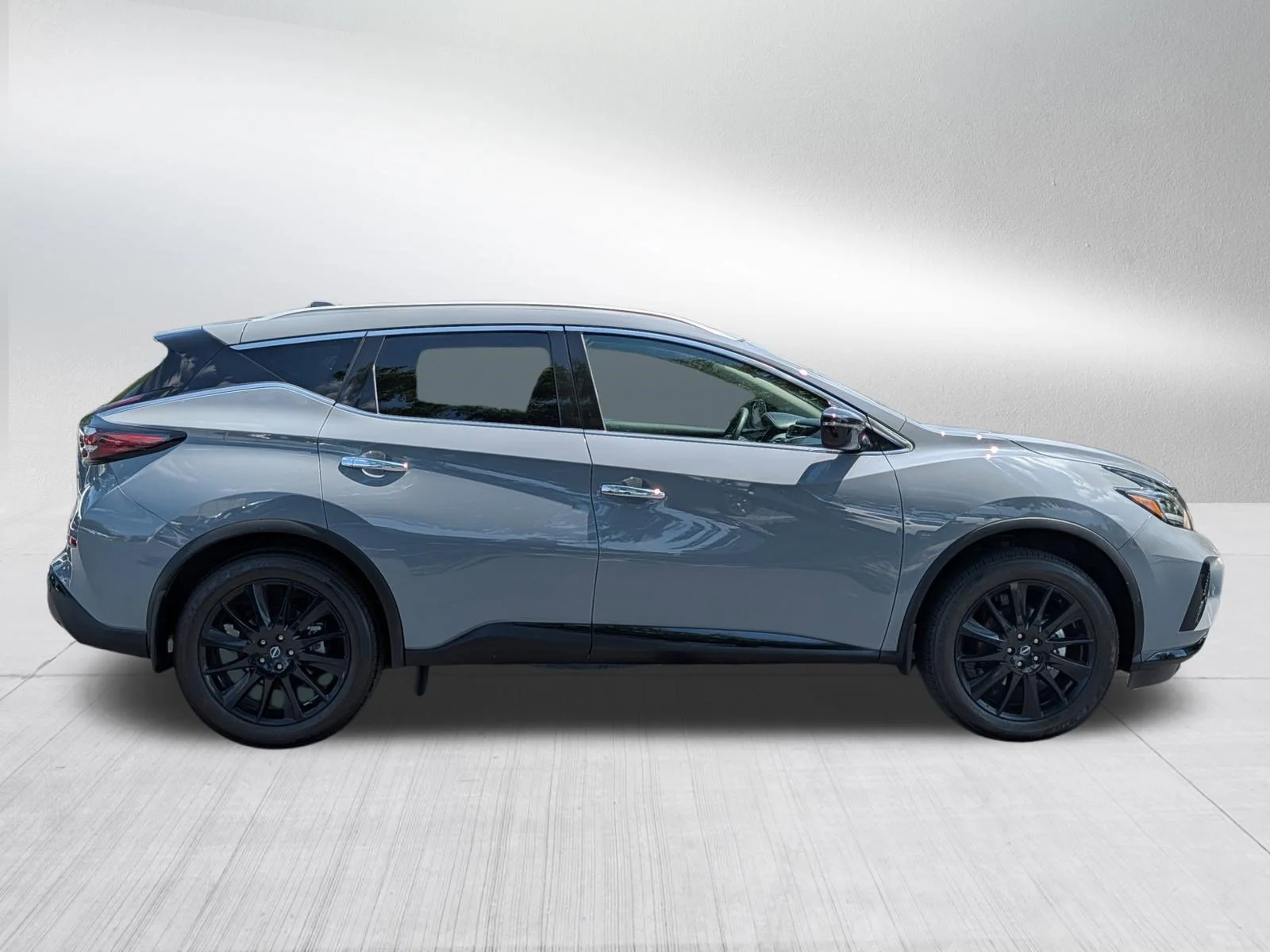 Used 2024 Boulder Gray Pearl Nissan SV image 8