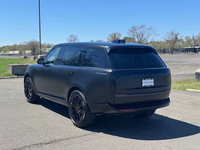 New 2026 Obsidian Black Satin Land Rover SE  LWB 7 SEAT image 3