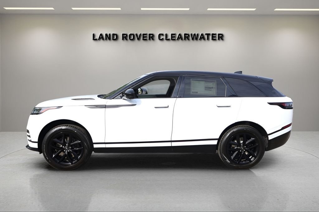New 2026 Fuji White Land Rover Dynamic SE image 2