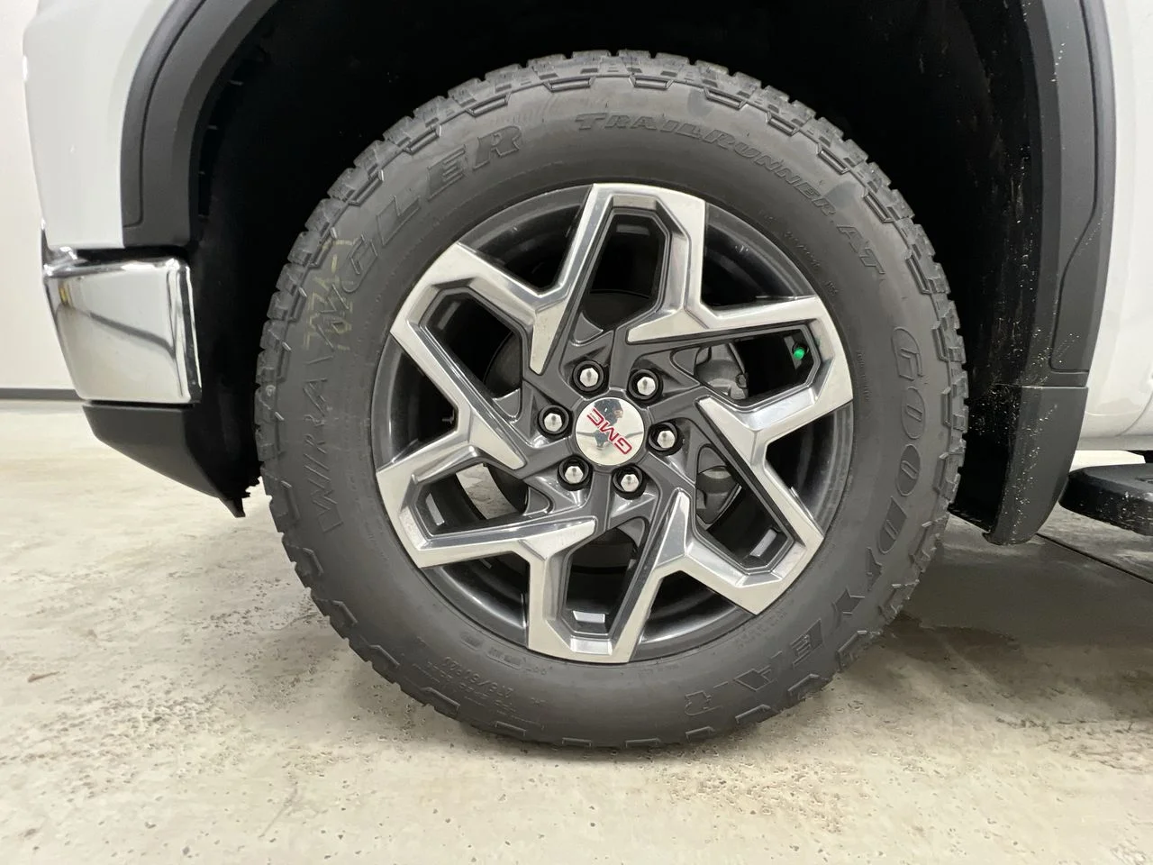 2026 GMC Sierra 1500 SLT - Photo 93