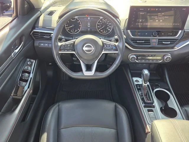 Used 2024 Gray Nissan 2.0 SR image 7