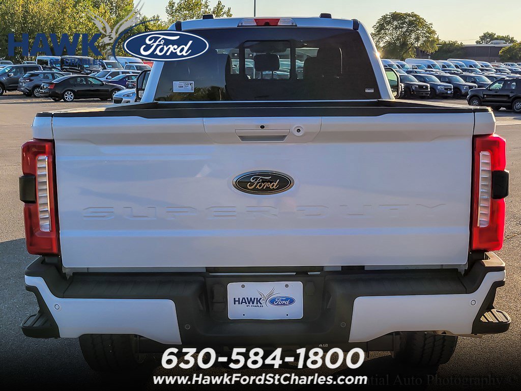 New 2026 Oxford White Ford LARIAT image 5