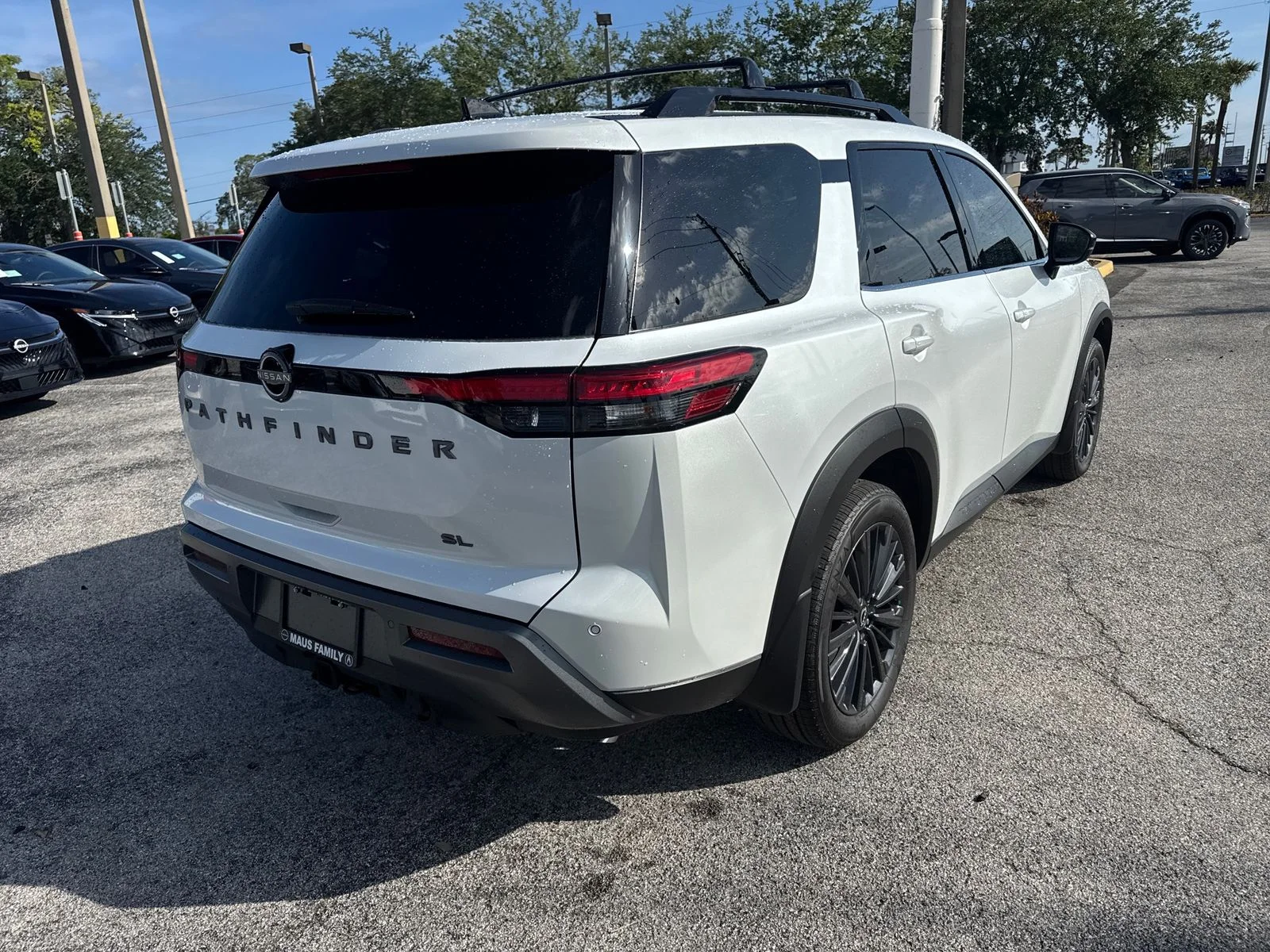 New 2026 Nissan Pathfinder SL 4D Sport Utility
