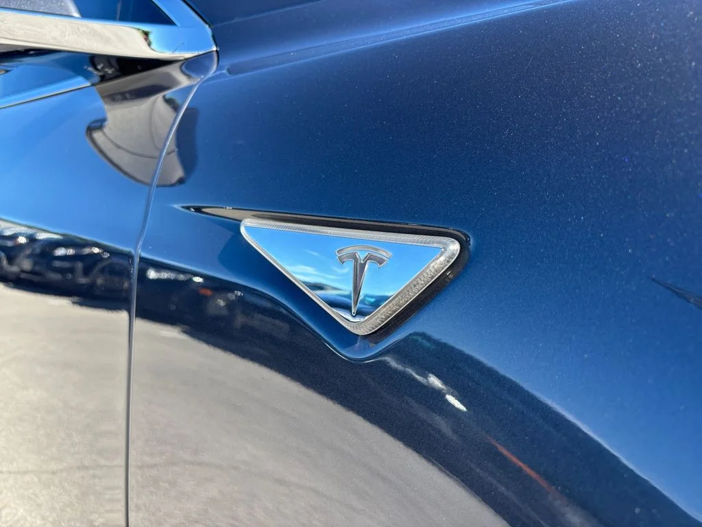 Used 2015 Gray Tesla 70D image 50