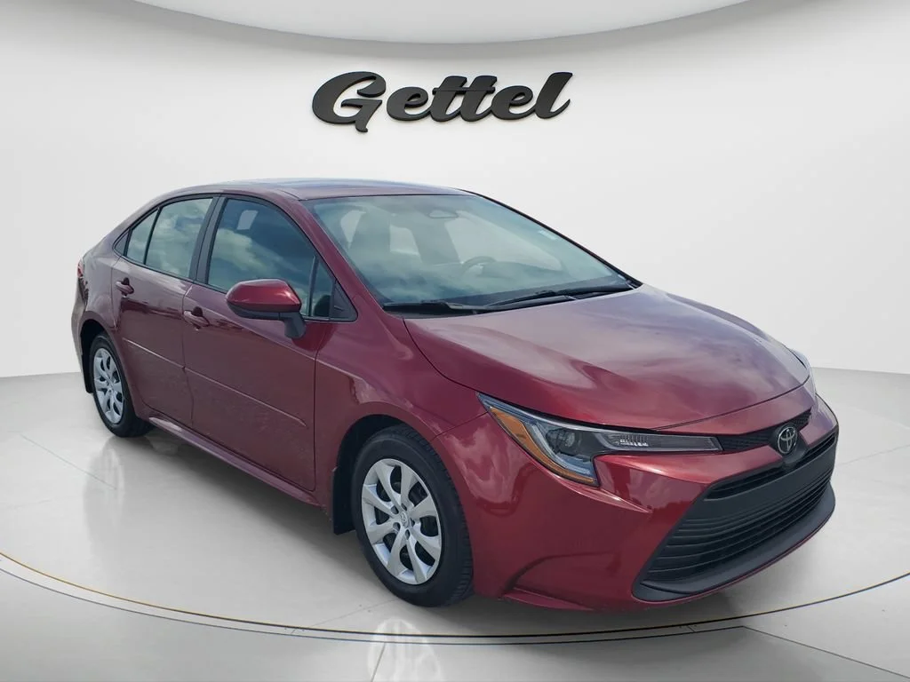 Used 2025 Red Toyota LE image 3